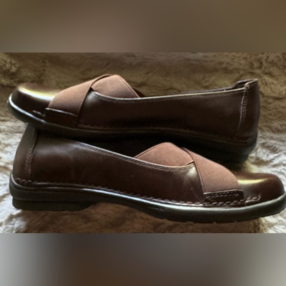 Life Stride brown leather loafers. Size 8 - Picture 3 of 6